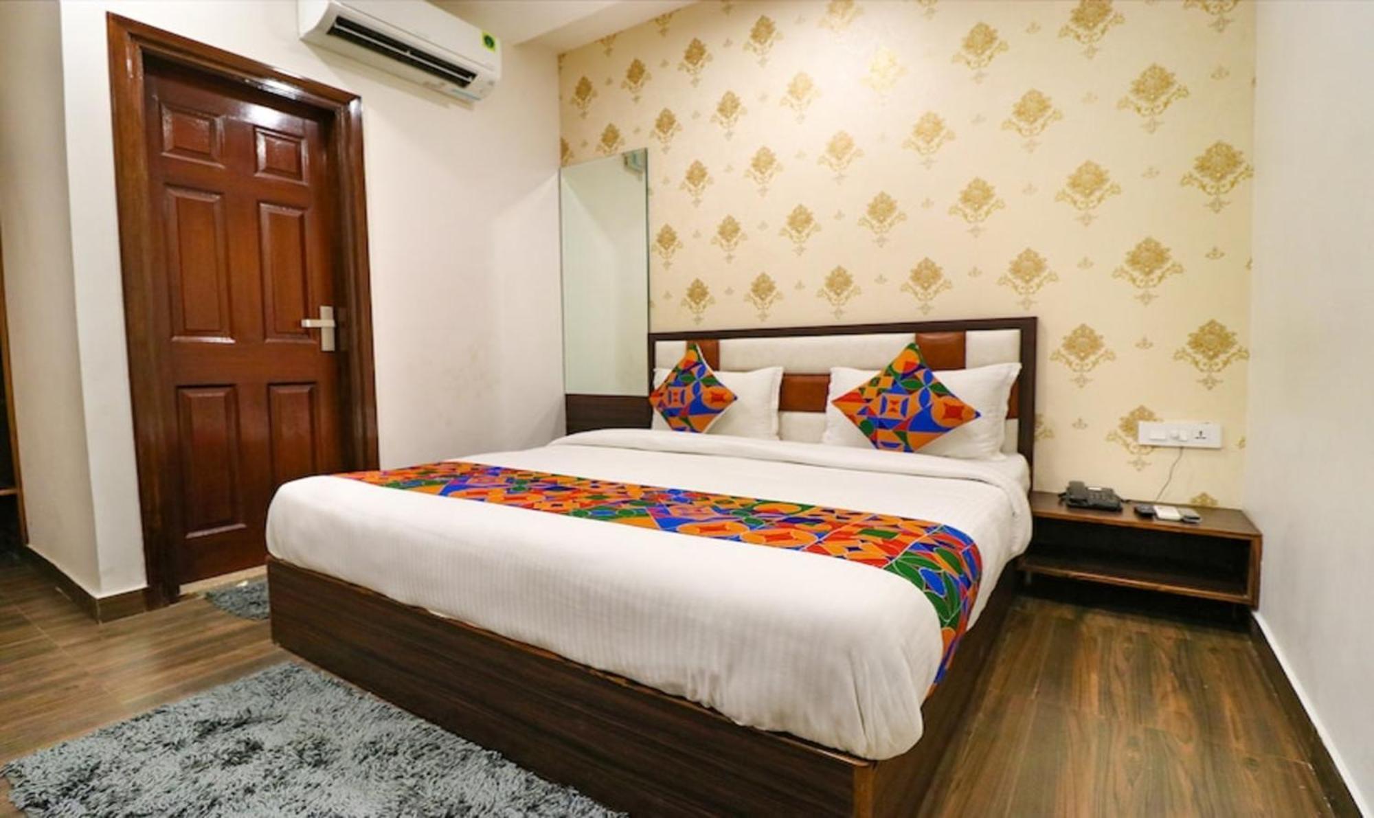Hotel California Heights Amritsar Exterior foto