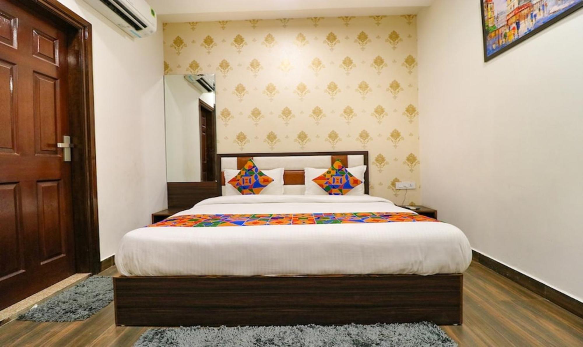 Hotel California Heights Amritsar Exterior foto