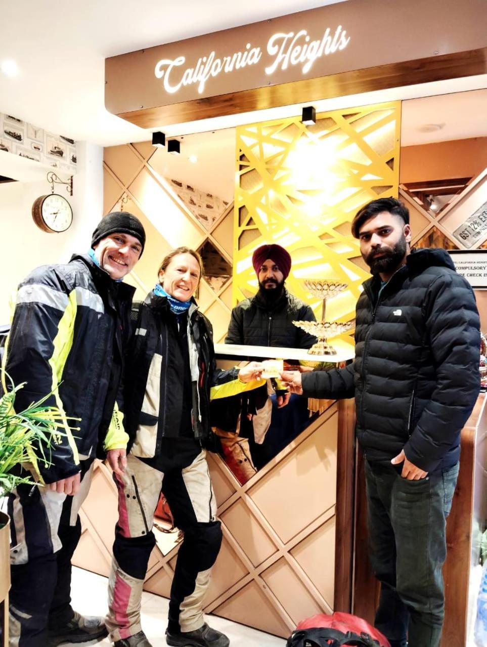 Hotel California Heights Amritsar Exterior foto