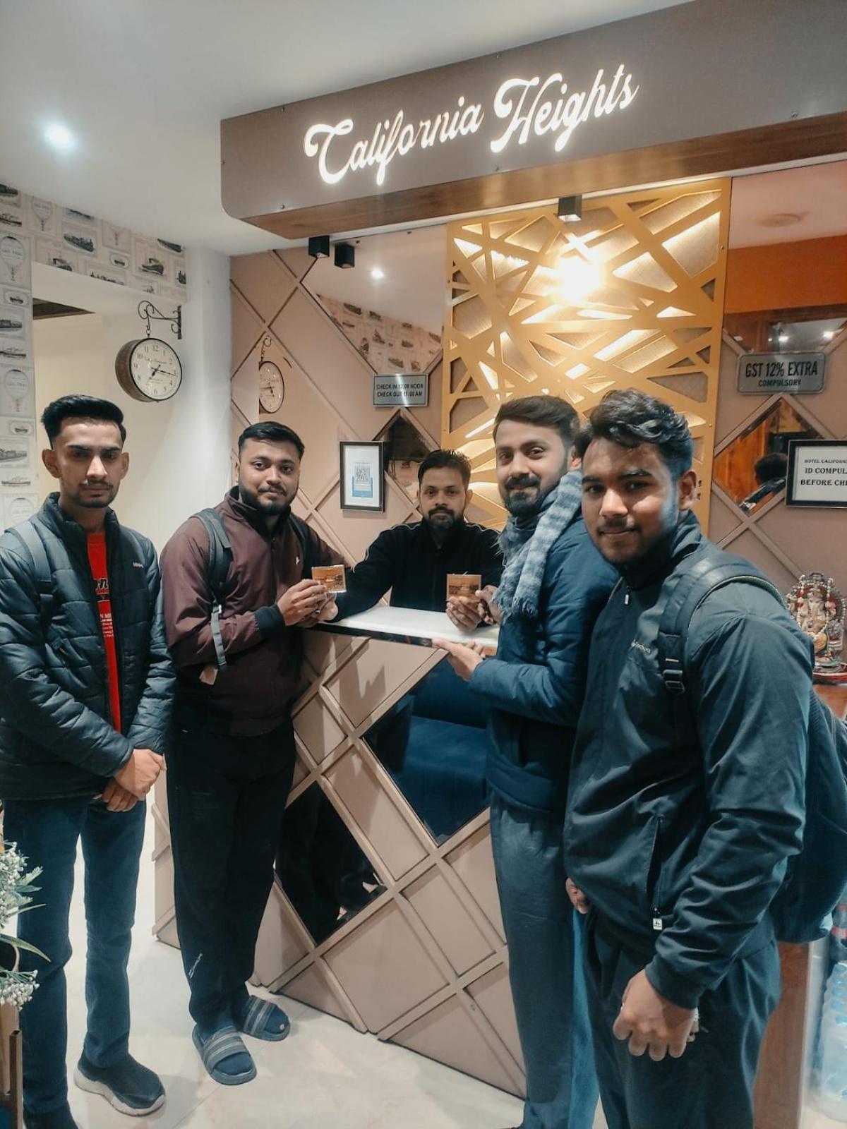 Hotel California Heights Amritsar Exterior foto
